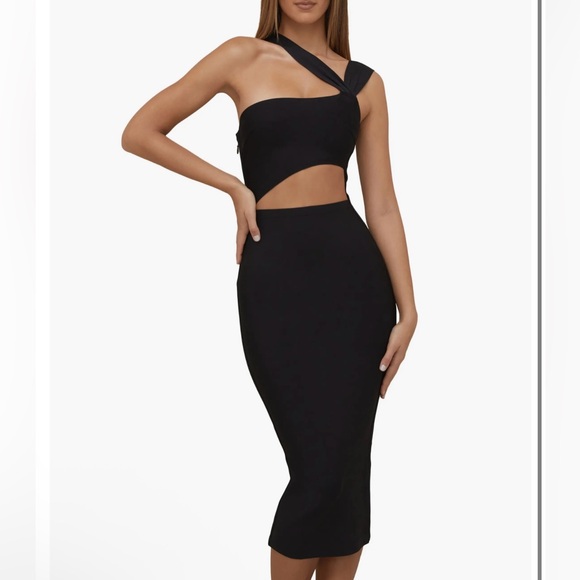 🔥House of CB: BLACK CUT OUT BANDAGE MIDI DRESS - Picture 11 of 13